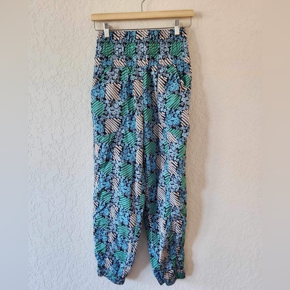 Free People Movement Harem Pants Women's Jogger patterned athletic Size Small - Picture 9 of 10